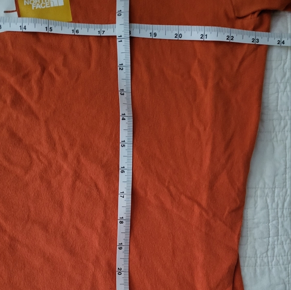 The North Face Men's Large Orange S/S T-Shirt EUC - Picture 4 of 5